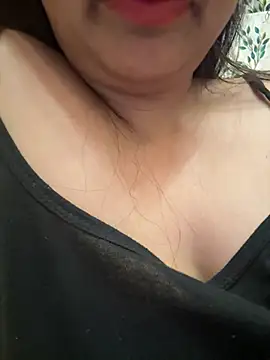 annanya01 online show from May 2026 04:01:01 PM