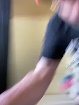 Bigrich112277 online show from April 2026 08:03:01 PM