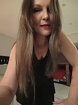 Karlacasada online show from October 2025 12:40:02 AM