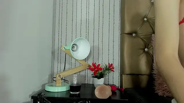 daniela madan online show from March 2026 08:16:02 PM