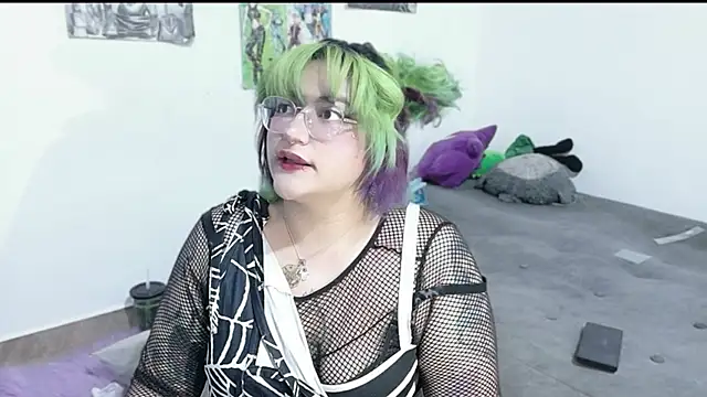 XxGreenGoodxX online show from April 2026 08:44:01 PM