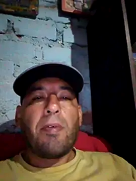 Snapshot of Lujor chatting on May 2026 01:14:02 AM Lujor online show from May 2026 01:14:02 AM