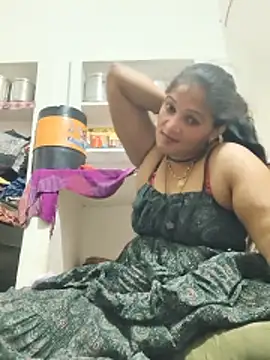 Snapshot of Chhaya_hot chatting on June 2026 06:33:01 PM Chhaya hot online show from June 2026 06:33:01 PM