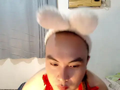 asianayumi online show from April 2026 12:44:02 PM