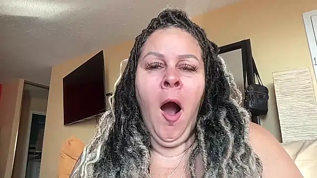 Snapshot of number1slut chatting on April 2026 01:06:01 PM number1slut online show from April 2026 01:06:01 PM