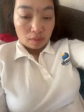 Nhung584 online show from October 2025 05:50:02 AM