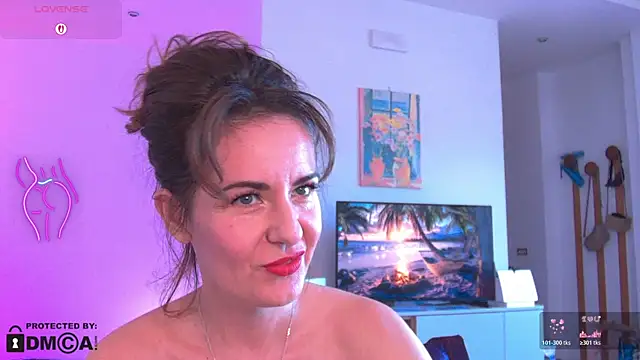 Witch in Silk online show from October 2025 03:19:01 PM