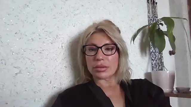 fox red lady7 online show from May 2026 06:08:01 AM