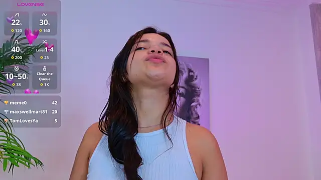 LUNAA    online show from March 2026 04:12:02 PM