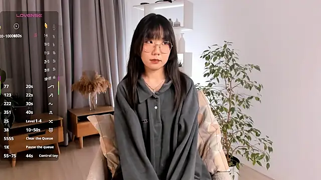 UdelaDodson online show from November 2025 01:08:02 AM