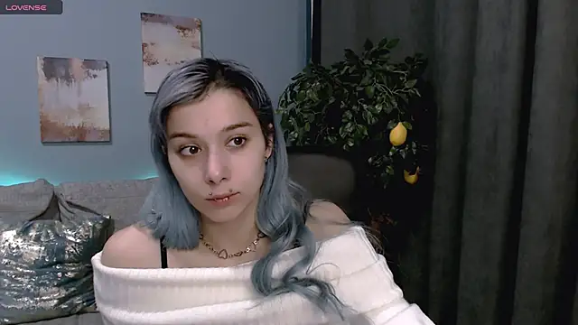 SophieAsh online show from September 2025 03:39:02 PM