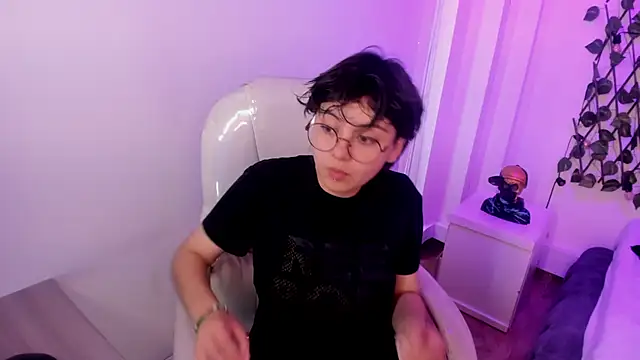 Nathaly ds online show from February 2026 07:17:02 PM