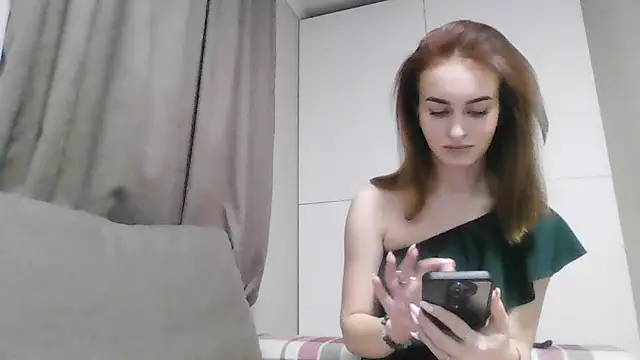 Requellia online show from November 2025 07:56:02 PM