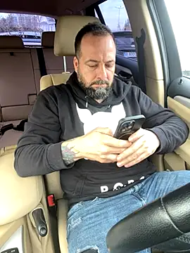 Snapshot of DavidMaros chatting on October 2025 06:23:02 AM DavidMaros online show from October 2025 06:23:02 AM