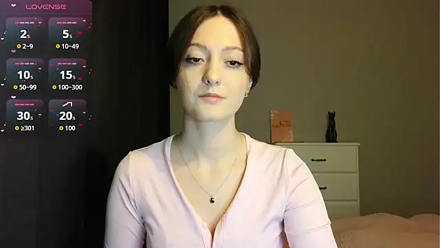 white liillyy online show from April 2026 09:56:01 PM