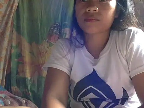 Snapshot of precious_lyn chatting on October 2025 03:42:02 AM precious lyn online show from October 2025 03:42:02 AM