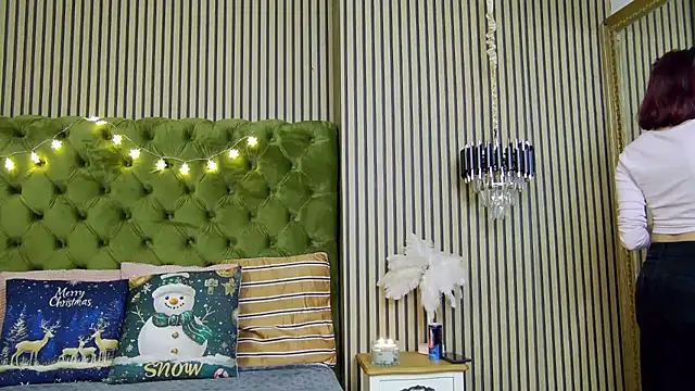 LunaHart online show from December 2025 04:36:01 PM