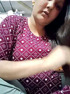 Snapshot of Anushka14321 chatting on November 2025 06:20:01 PM Anushka14321 online show from November 2025 06:20:01 PM