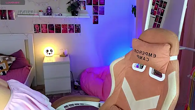 Wander Waves online show from September 2025 09:48:02 PM