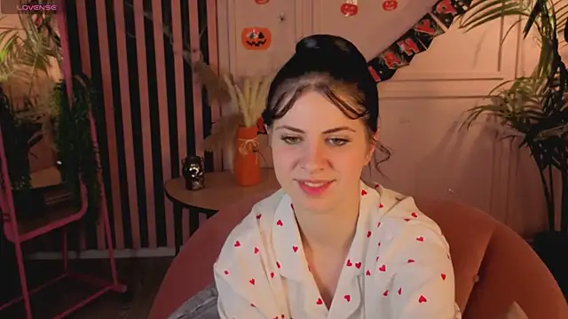 Wander Waves online show from November 2025 08:44:01 PM