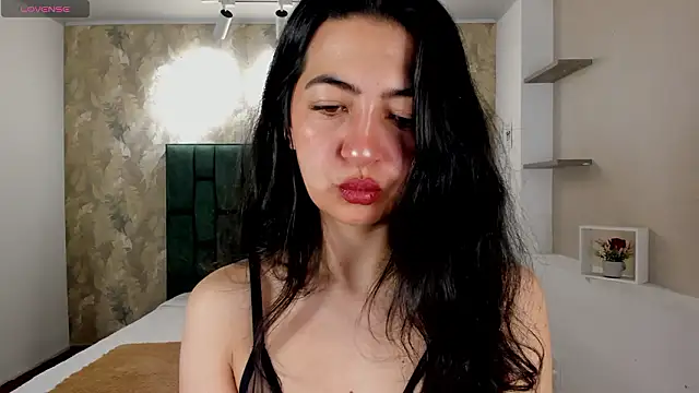 Saya Amaretto1 online show from February 2026 08:27:02 PM