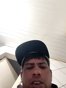 paulinhogostosinho online show from November 2025 01:17:02 AM