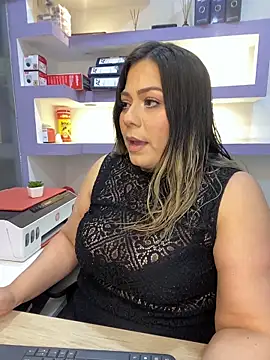 isabella horney  online show from February 2026 01:33:02 PM