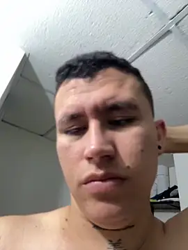 Kurtxxx22 online show from February 2026 12:44:02 AM