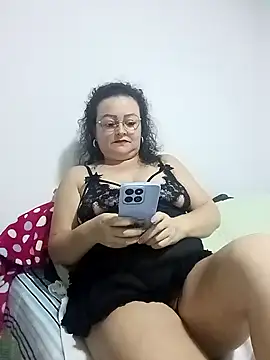 Snapshot of Nikoll12 chatting on November 2025 06:17:02 AM Nikoll12 online show from November 2025 06:17:02 AM