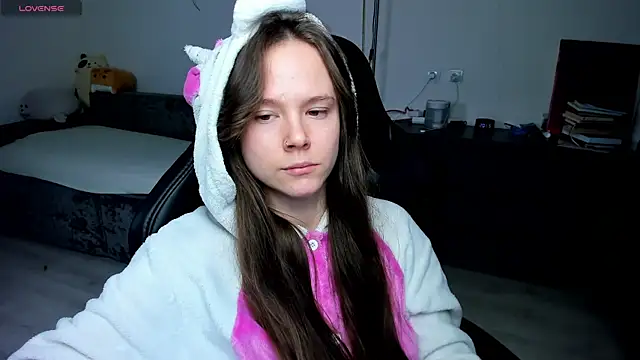 cute little ass online show from April 2026 04:10:02 PM