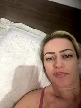 Alerquinasc online show from October 2025 12:54:01 AM