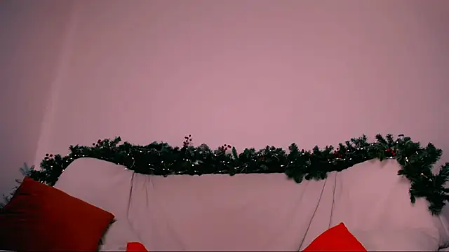 Charlotte Colinss online show from December 2025 04:29:01 AM