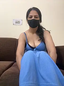 Snapshot of SashaPatel chatting on November 2025 01:44:01 AM SashaPatel online show from November 2025 01:44:01 AM