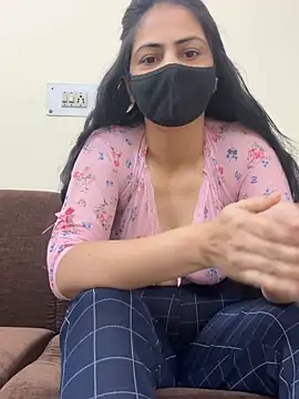 Snapshot of SashaPatel chatting on November 2025 03:20:01 AM SashaPatel online show from November 2025 03:20:01 AM