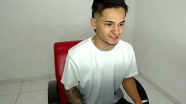 Alex mojica online show from March 2026 08:11:01 AM