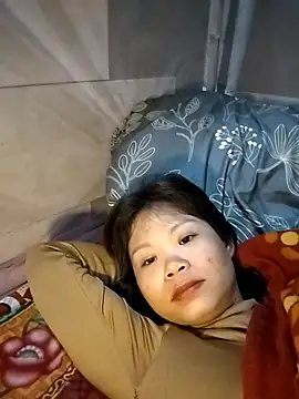 LinhNa999 online show from February 2026 03:44:02 AM