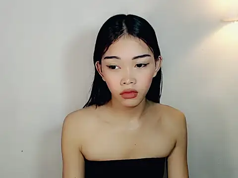 holyakiesha online show from November 2025 11:02:02 AM