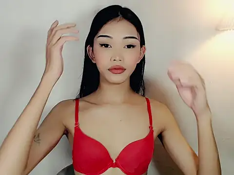 holyakiesha online show from December 2025 10:38:02 PM