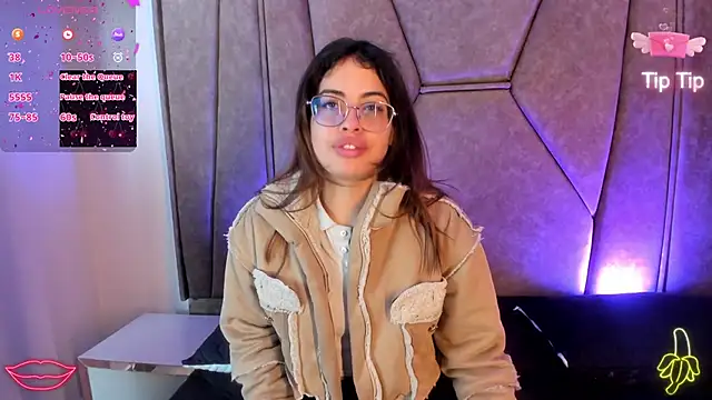 Snapshot of Isabela_Colins chatting on October 2025 12:34:02 PM Isabela Colins online show from October 2025 12:34:02 PM