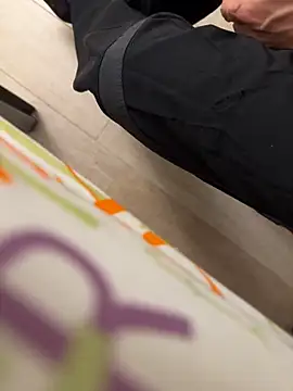 Manu97k online show from October 2025 11:05:02 PM