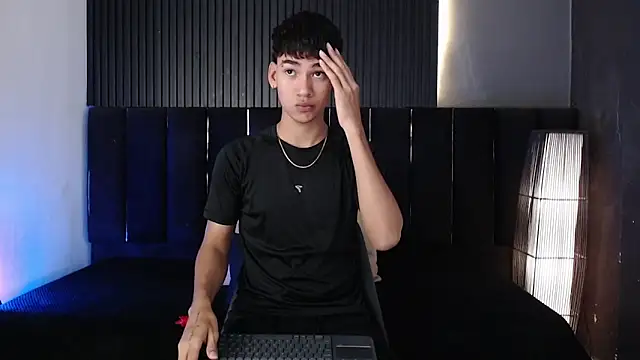 Dominic ghost online show from April 2026 11:05:01 PM