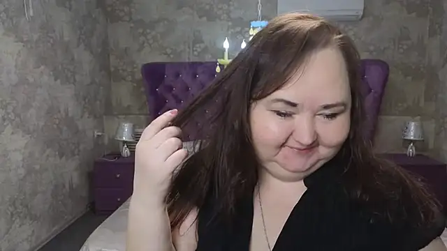 Eloisa Eliot online show from November 2025 03:55:01 PM