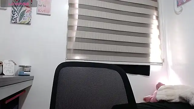 Snapshot of samanta-rosee chatting on September 2025 03:03:02 PM samanta-rosee online show from September 2025 03:03:02 PM