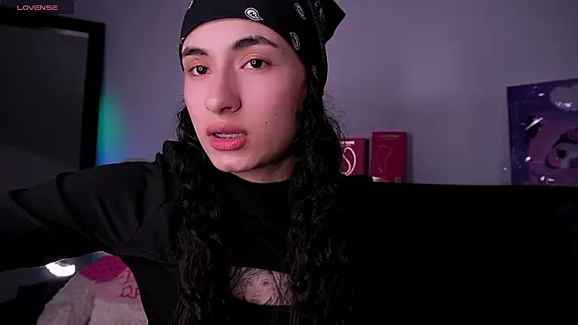Alynn Bri  online show from July 2026 12:24:02 AM
