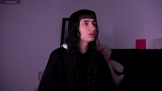 Alynn Bri  online show from July 2026 11:15:01 AM