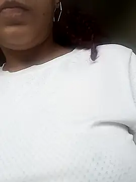 Daila Lucia online show from October 2025 01:21:01 PM