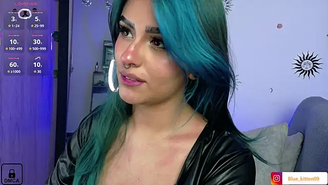 Snapshot of blue_kitten chatting on May 2026 07:05:01 AM blue kitten online show from May 2026 07:05:01 AM