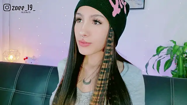 cuteezoe online show from March 2026 04:35:01 AM