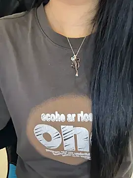 Dolly282 online show from April 2026 06:05:01 PM