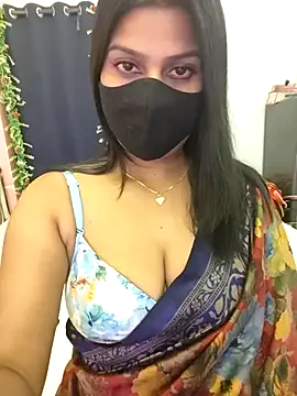 hoty sonali online show from October 2025 01:33:02 PM